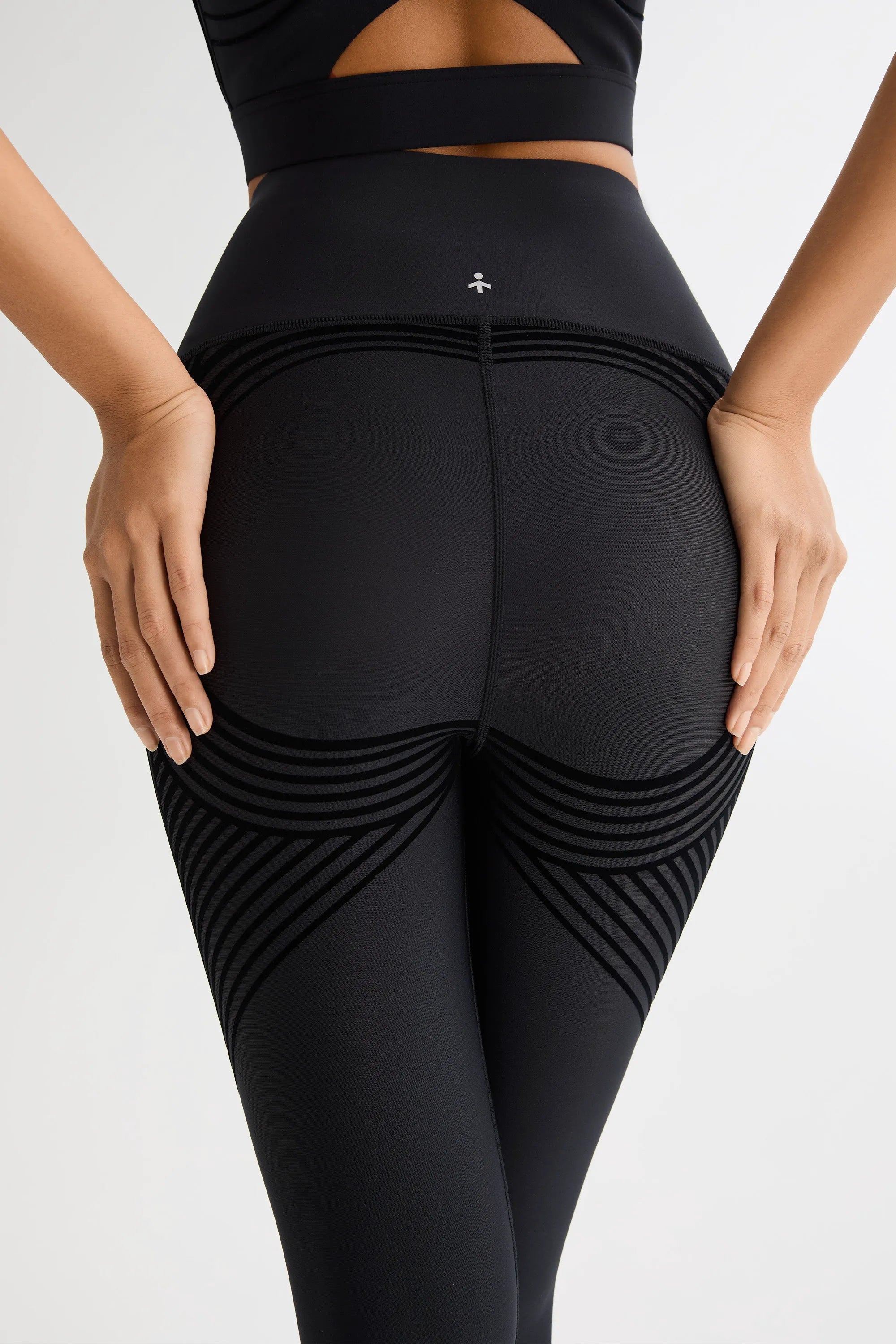FlexSeam™ High-Waisted Signature 7/8 Leggings – Official Site