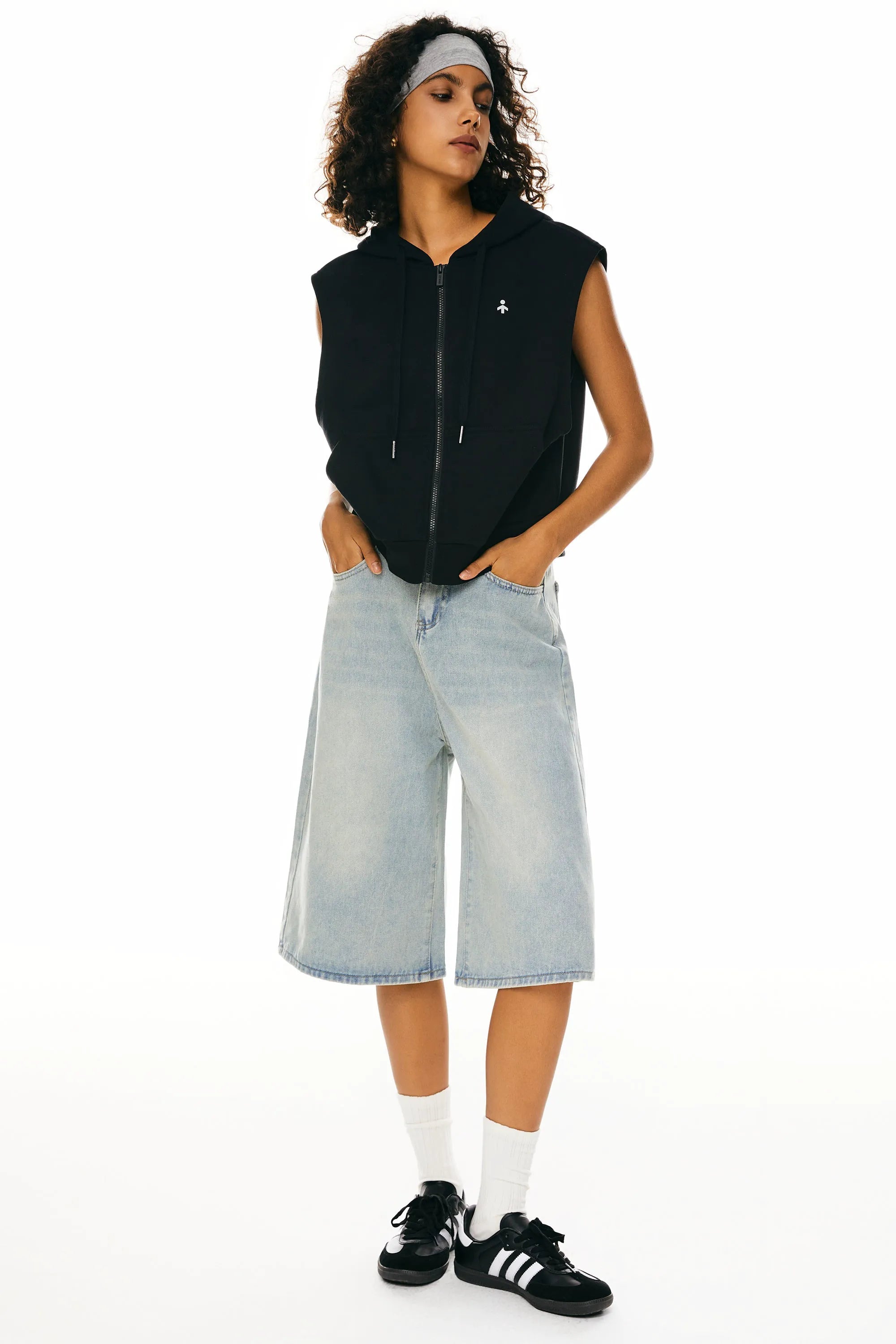 Zip-Up Sleeveless Hoodie
